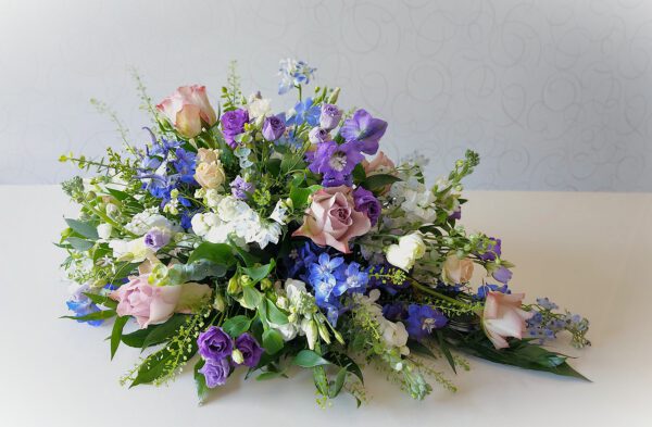 Rouwdruppel met Delphinium