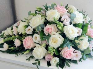 Rouwdruppel Roze en Witte Rozen